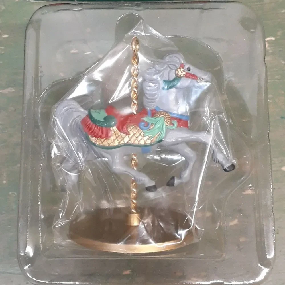 Bundle of 2 1989 Hallmark carousel horse-‎ 
